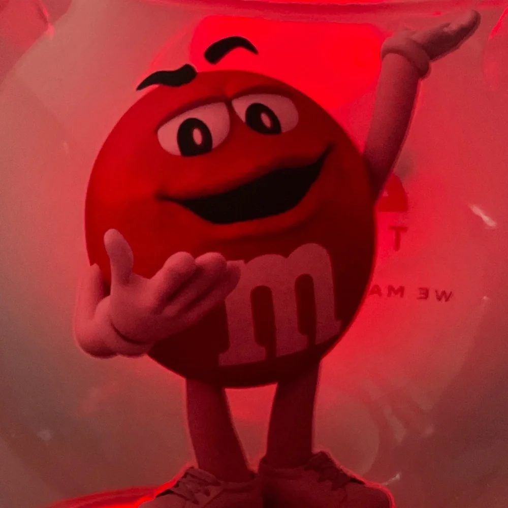 M&M’s Red One Lighted Snow Globe – 2024 Collectible AMC Movie Theater - Picture 5 of 9